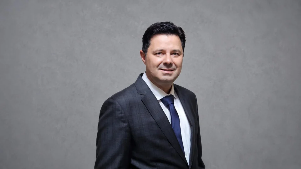 Rogério Aver, gerente de Tecnologia da Informação (TI) da Coopavel, destaca a importância da cibersegurança como estratégia para garantir a continuidade operacional e proteger os dados no agronegócio.