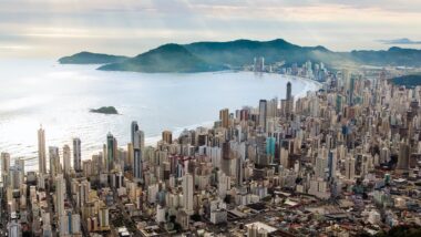 Balneário Camboriú arrecadou cerca de R$ 4,7 milhões com ITBI de integralização no último ano.