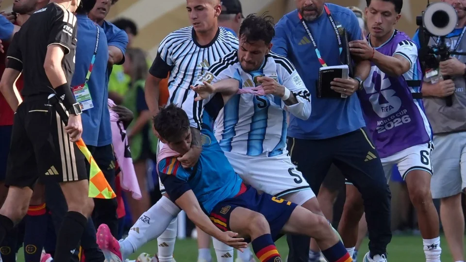 ARGENTINA DERROTA MAUS PERDEDORES