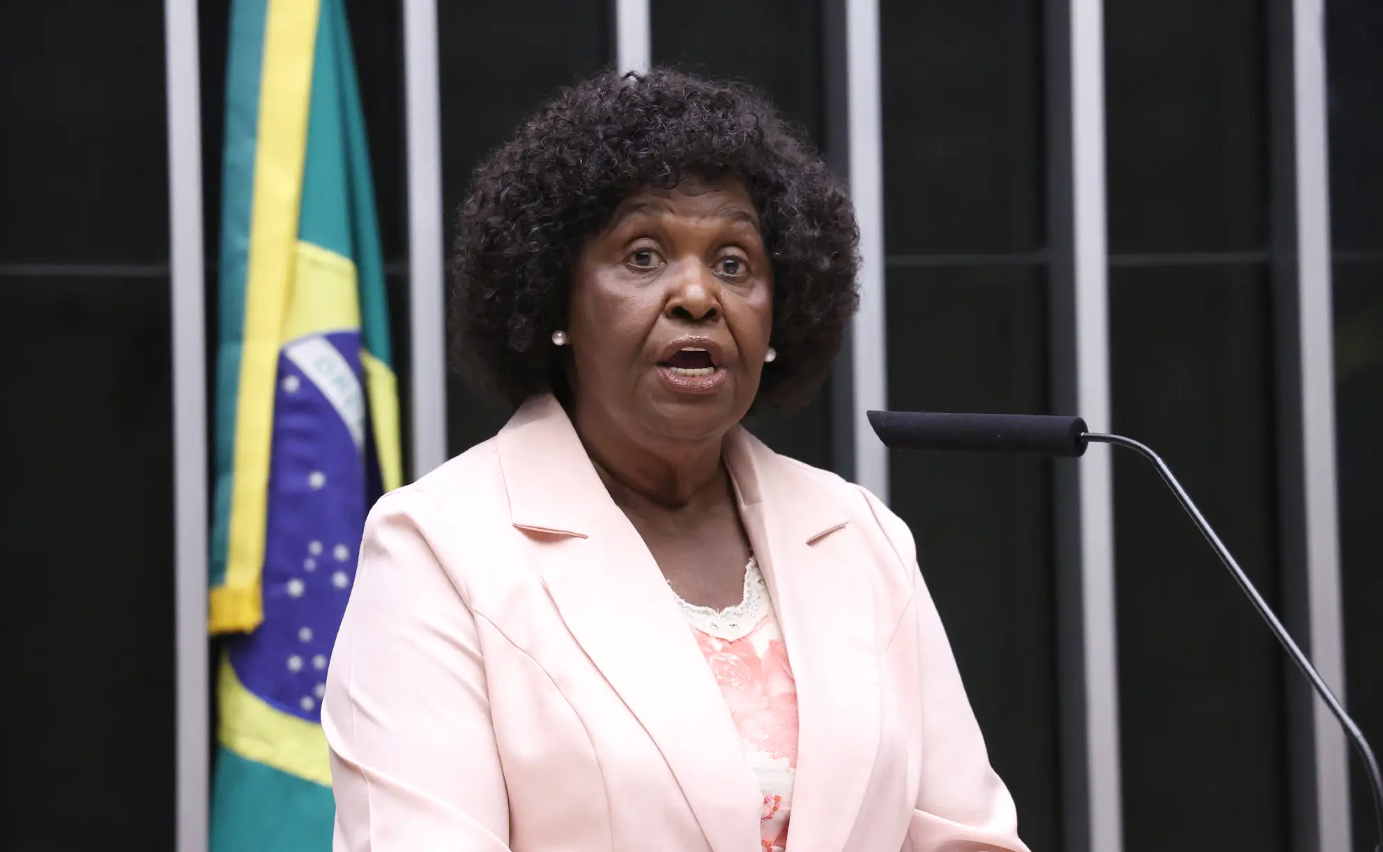 Benedita da Silva ligará chapa do PSD ao PT no Rio de Janeiro. 