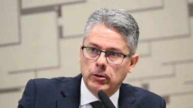 PGR envia à Justiça Eleitoral ação de Gilmar contra Vieira; senador pode ficar inelegível