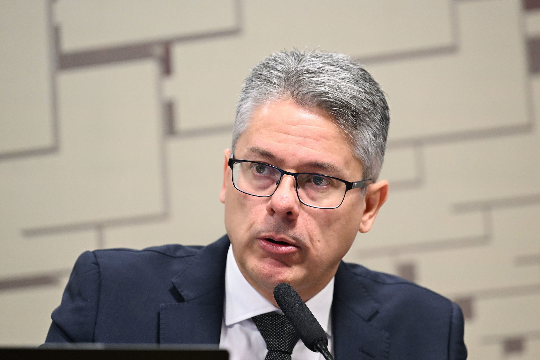 PGR envia à Justiça Eleitoral ação de Gilmar contra Vieira; senador pode ficar inelegível