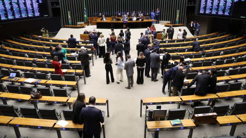 Câmara informa ao STF que indicações de emendas de comissão seguiram a lei