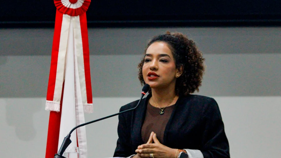 Deputada estadual Lívia Duarte foi a única a votar contra norma, após acionar MPF e obter recomendação de veto.