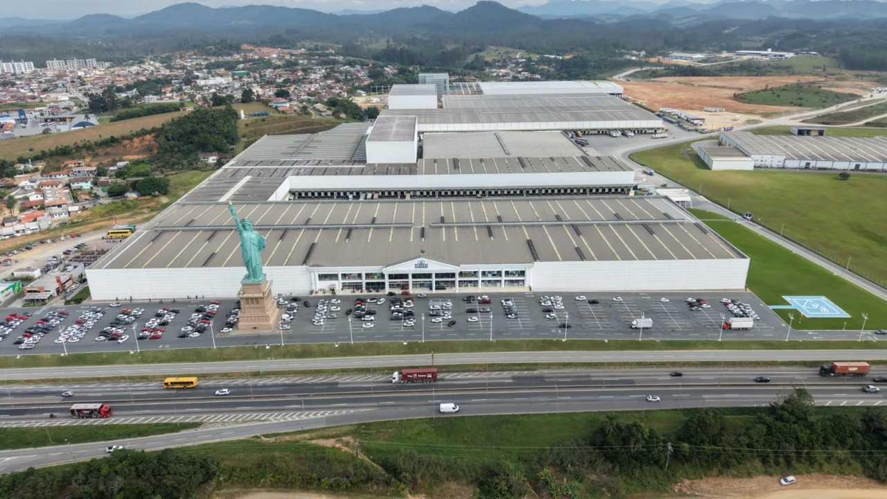 Havan investe R$ 250 milhões para ampliar centro de distribuição