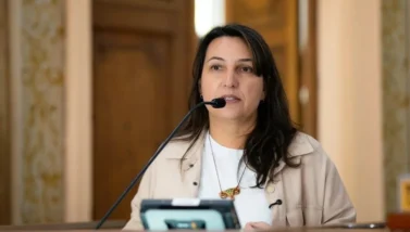 Vereadora de Curitiba Professora Angela (PSOL)