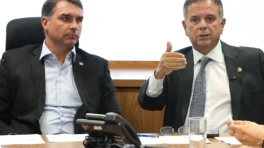 Flávio Bolsonaro vice Centrão Republicanos