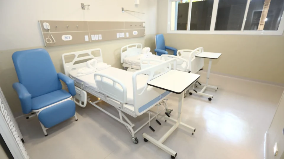 Infraestrutura moderna e atendimento de excelência reforçam o reconhecimento nacional do Hospital Municipal.
