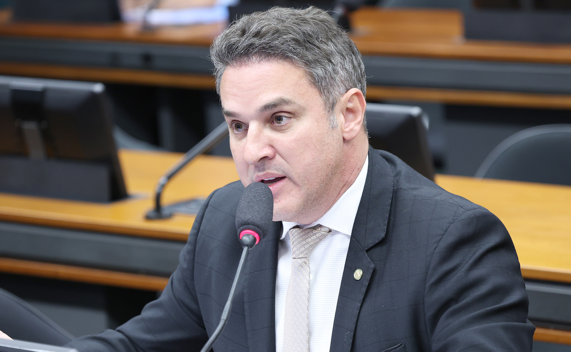PL fecha chapa no RS com Zucco e apoiará van Hattem ao Senado