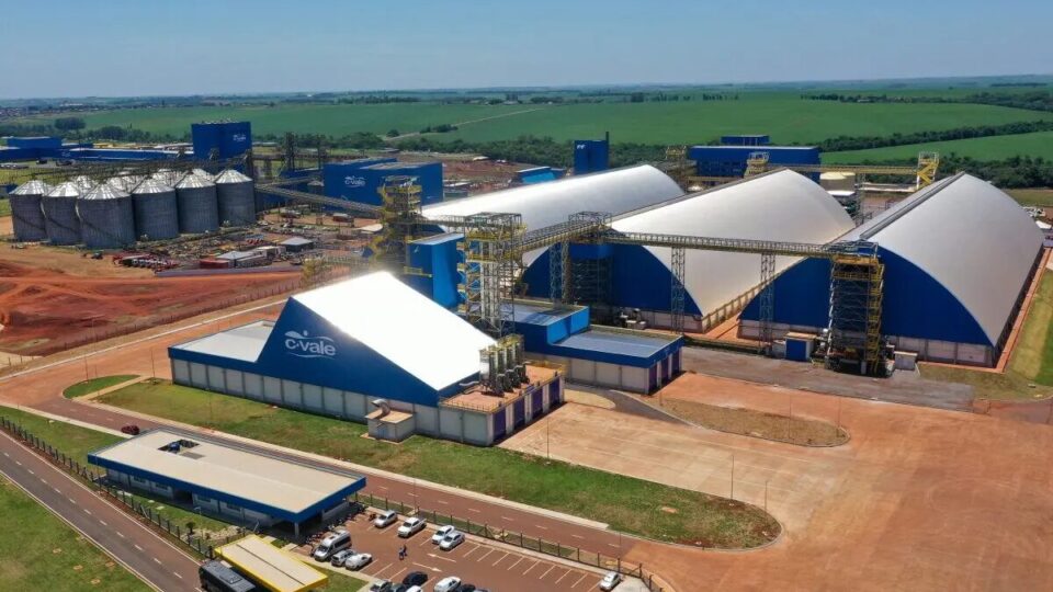 Como o Paraná se tornou o líder em expansão industrial no Sul do Brasil?