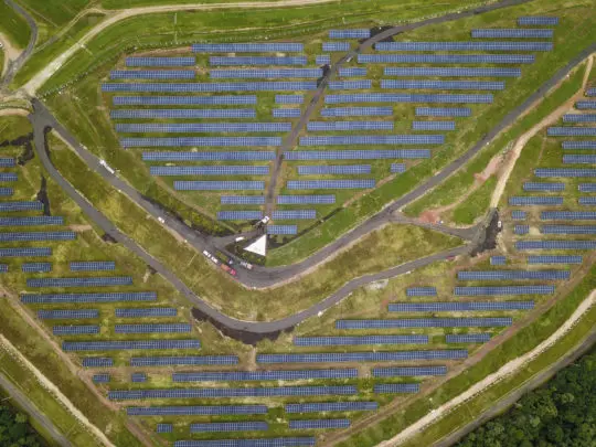 Pirâmide Solar do Caximba, construída sobre o antigo aterro sanitário.