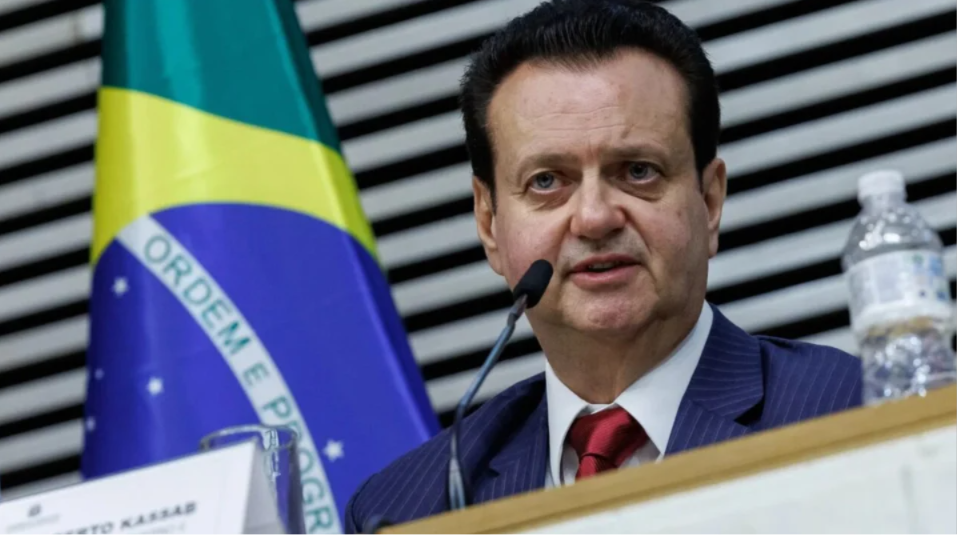 Na semana passada, Kassab divulgou um convite para a convenção estadual do partido em São Paulo que associa a imagem de Tarcísio à candidatura presidencial do ex-governador de Goiás.