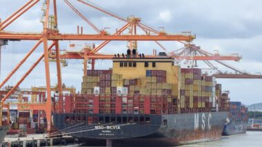Ministério da Indústria utilizou dados de 2024 para prever impacto das duas sobretaxas americanas.