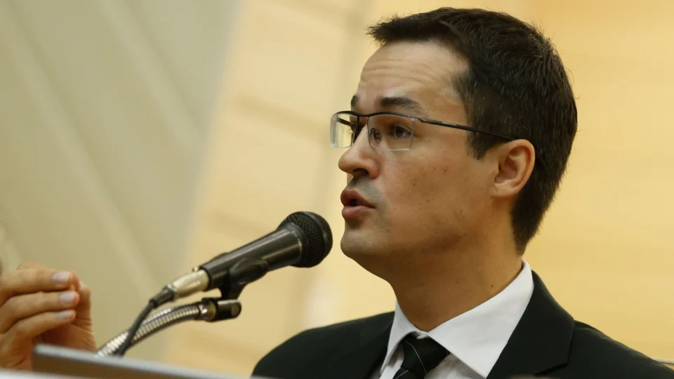 Deltan recorre ao TRE-PR para garantir candidatura nas eleições 2026