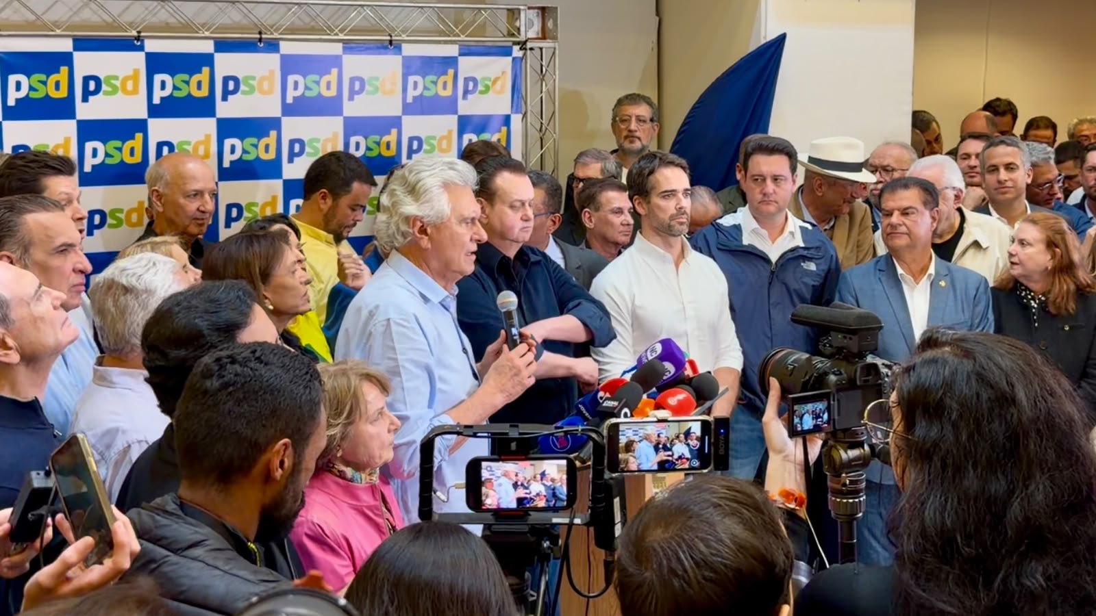 Caiado chama evento do PL de 'baixaria' e ironiza Flávio Bolsonaro