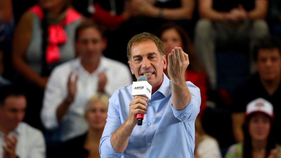 Chefe de gabinete de Milei rebate petistas: “Fizeram campanha aqui”