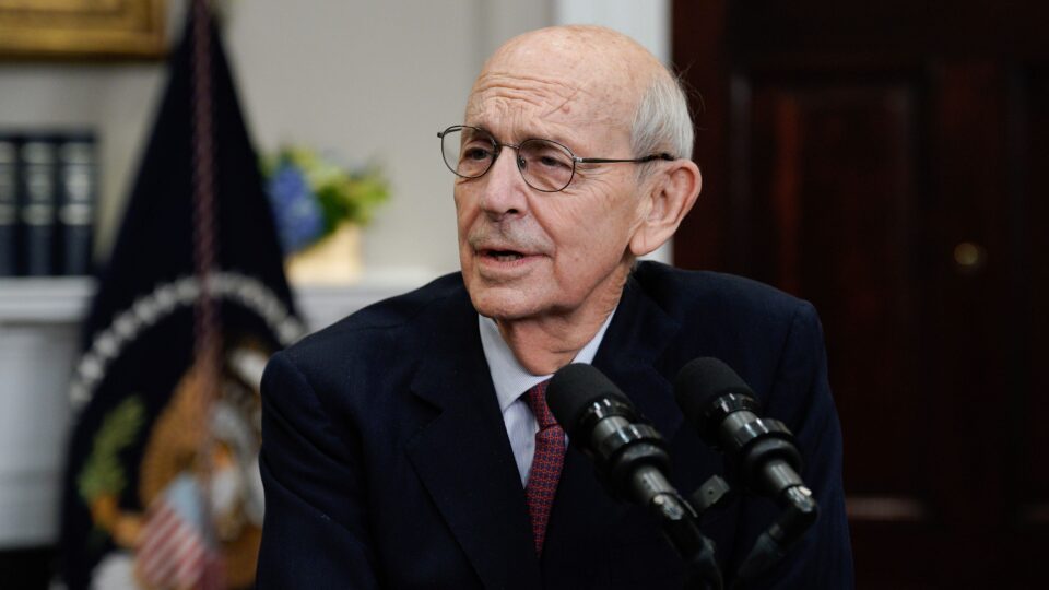 A entrevista de Stephen Breyer e como a Suprema Corte vota
