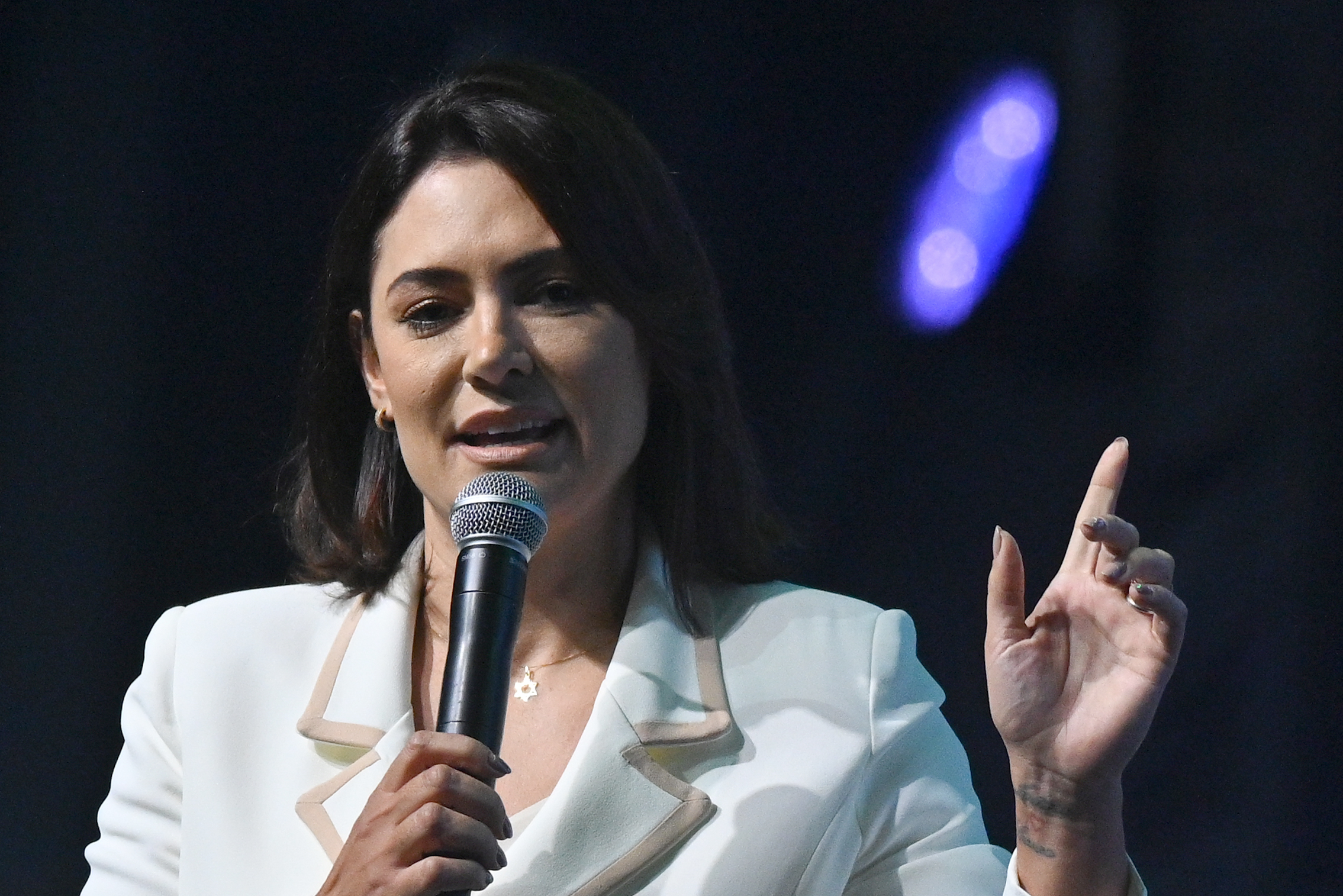 Michelle contesta decisão de Moraes sobre visitas a Bolsonaro e diz que campanha ao Senado foi prejudicada