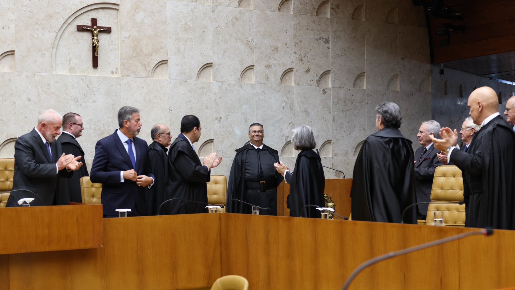 Lula durante posse de Flávio Dino no STF,; mesmo se perder eleição, petista continuará com maior bloco de ministros