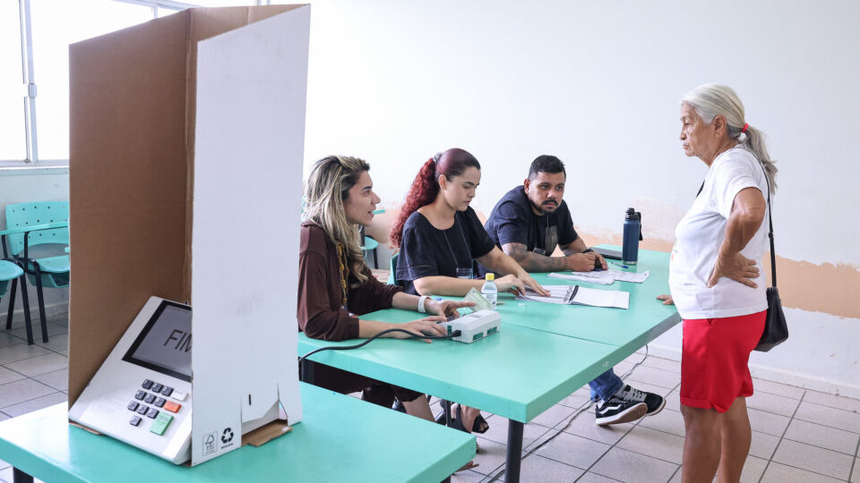 Saiba quando o eleitor pode deixar de votar