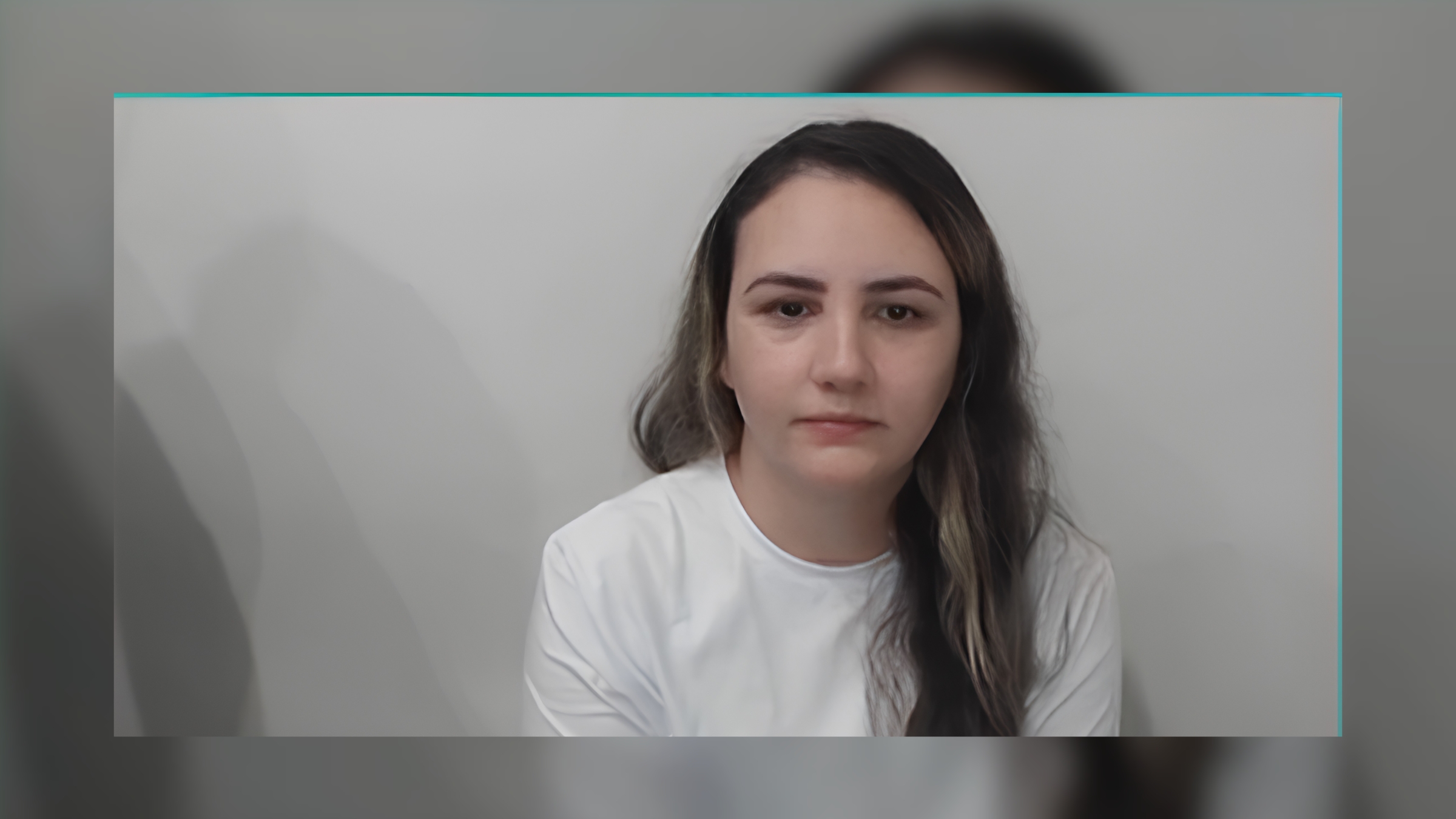 Débora do Batom unifica versões opostas ao negar violação da tornozeleira