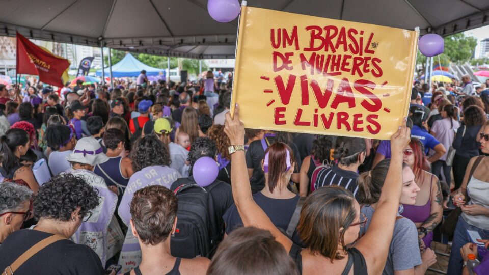 Empurra-empurra entre governo Lula e CNJ mantém cadastro de criminosos sexuais fora do ar