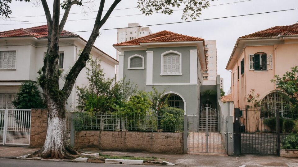 Brasileiros fazem corrida para doar imóveis antes de mudança no imposto sobre herança