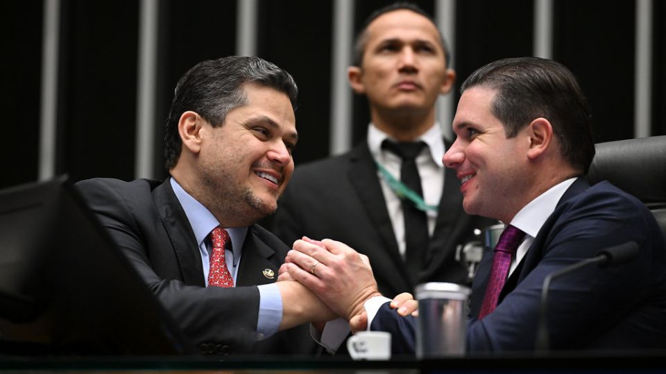 Disputa eleitoral leva Congresso a concentrar votações e adiar pautas polêmicas