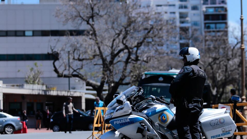 Embaixada dos EUA é evacuada na Argentina após ameaça de bomba