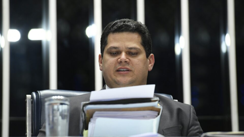 Sem Conselho de Ética desde 2024, Senado acumula denúncias contra Alcolumbre e outros senadores