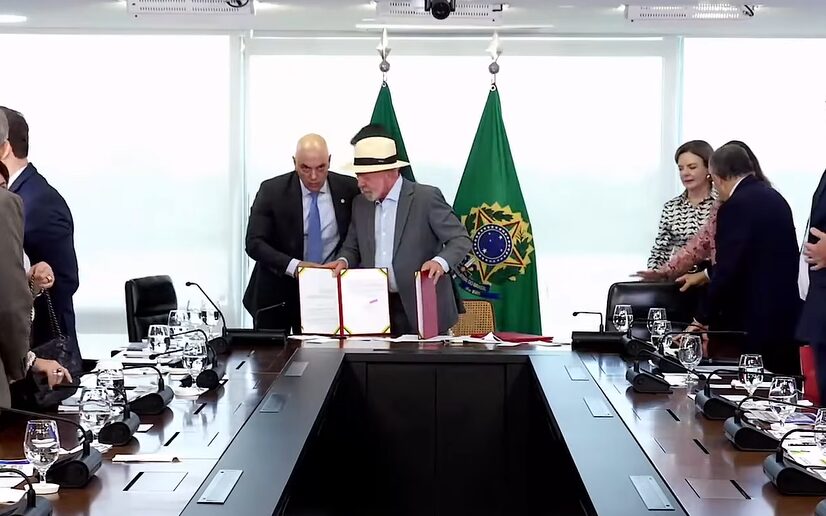 Lula convida Moraes para “tomar um café” após evento no Planalto