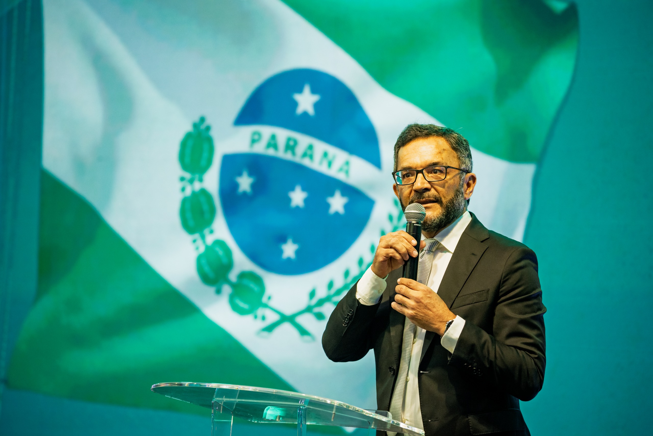 Heraldo Neves toma posse como diretor-presidente do BRDE