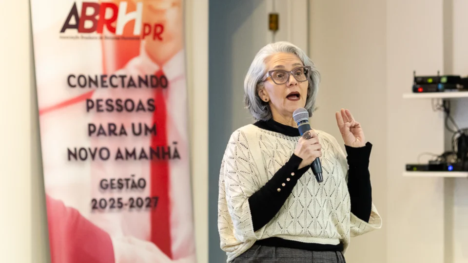 “O CONPARH 2026 estrutura ampliada, novas experiências imersivas e quatro palcos dedicados às dimensões da liderança, tecnologia, saúde organizacional e cultura de aprendizagem”, diz Vera Mattos