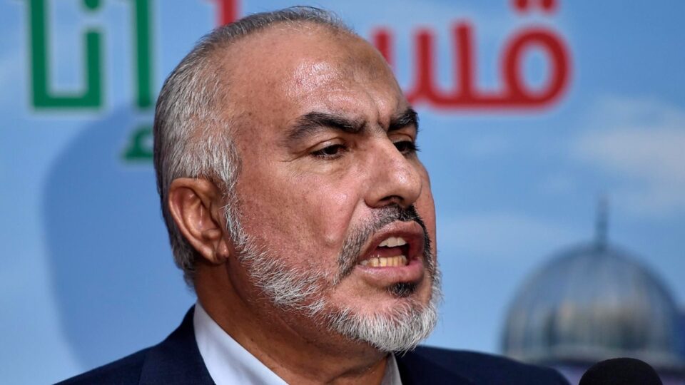 Hamas diz que só cumprirá desarmamento anunciado por Trump se Israel atender condições