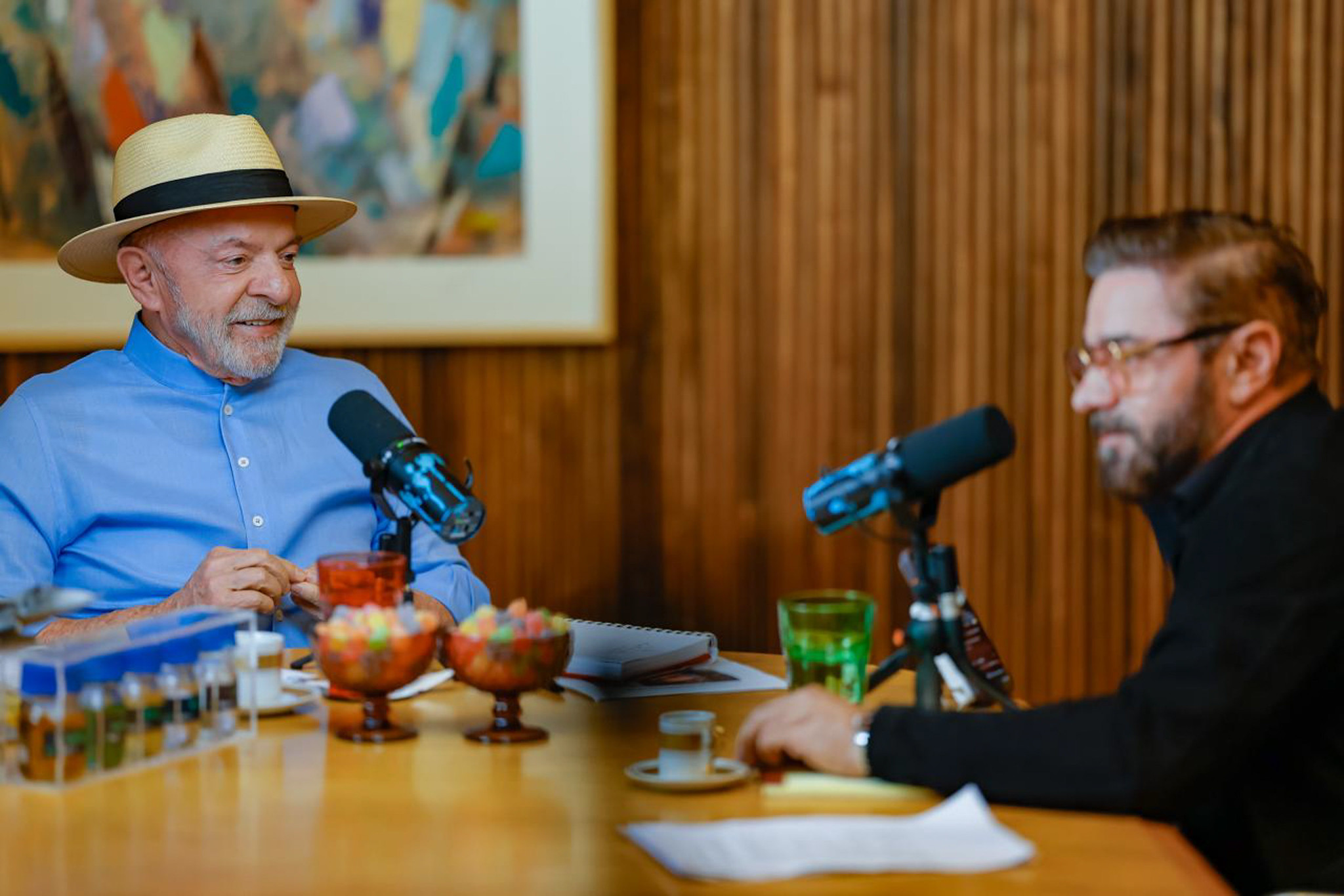 Lula é pressionado sobre sigilos de 100 anos e joga decisão para órgãos do governo
