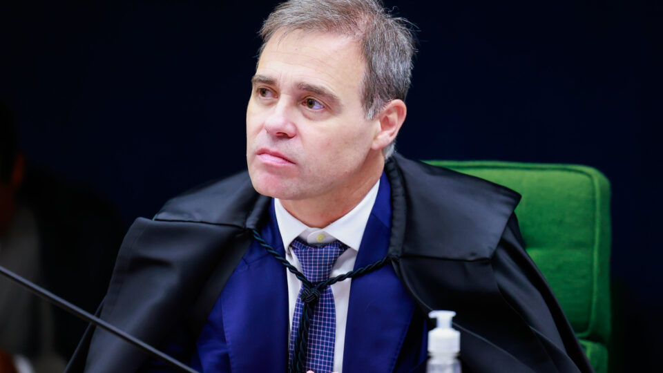 Mendonça autoriza segunda investigação contra Lulinha por suspeita de tráfico de influência
