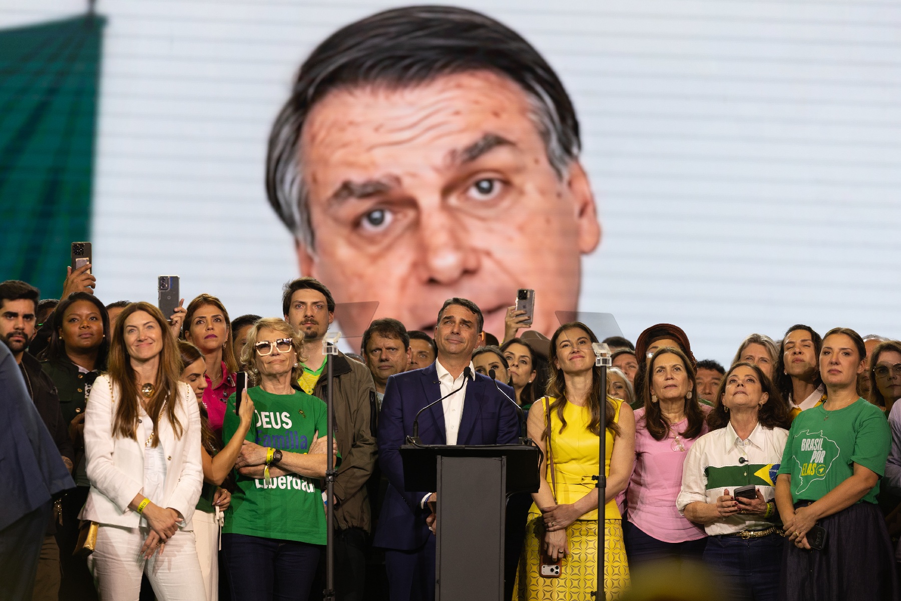 Por que as decisões de Alexandre de Moraes geram polêmica sobre o TSE?