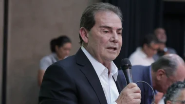 Presidente afirmou que parlamentar apoiou medida de Temer, mas discurso mostra atuação oposta.
