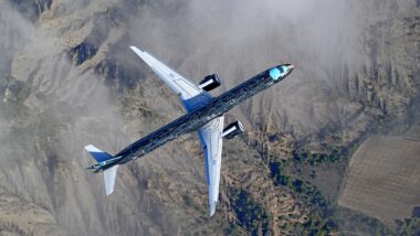 Com a medida, fabricante receberá à vista e companhia aérea canadense pagará parcelas ao banco de fomento.