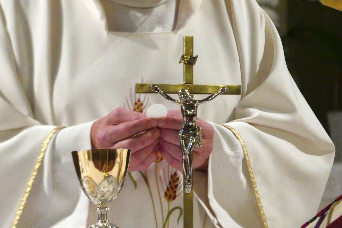 Como os católicos viviam nos Estados Unidos há 250 anos?