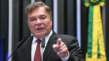 Alvaro Dias não disputará vaga ao Senado pelo Paraná