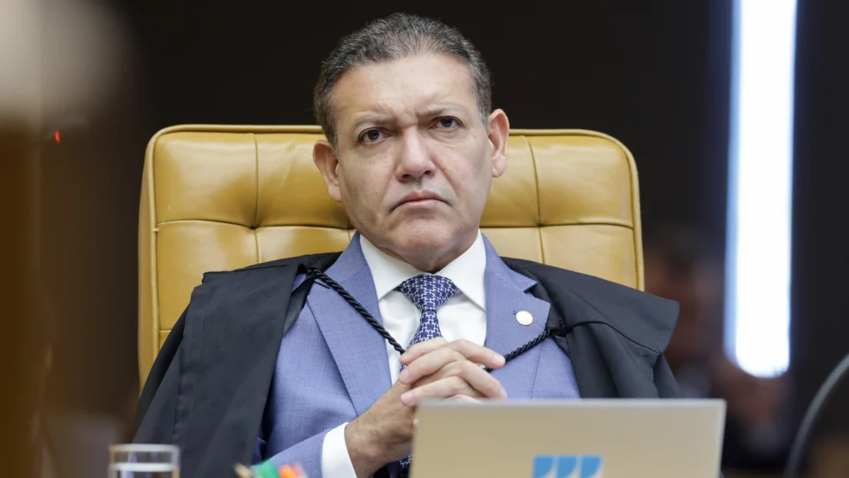 Nunes Marques libera ex-senador para disputar eleição em processo de revisão criminal