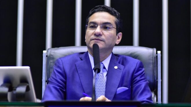Republicanos oficializa neutralidade e rejeita compor chapa de Flávio Bolsonaro