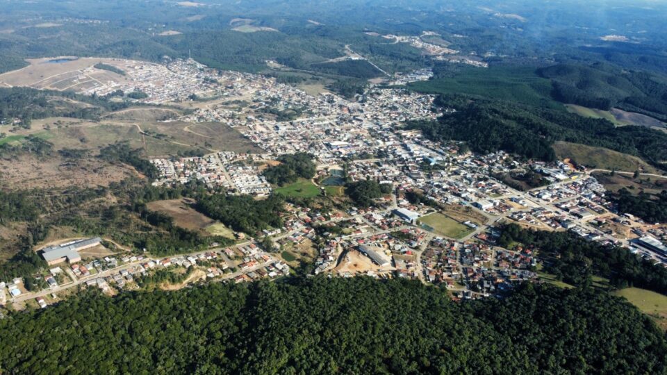 Nova divisa faz 500 pessoas trocarem de cidade no Paraná