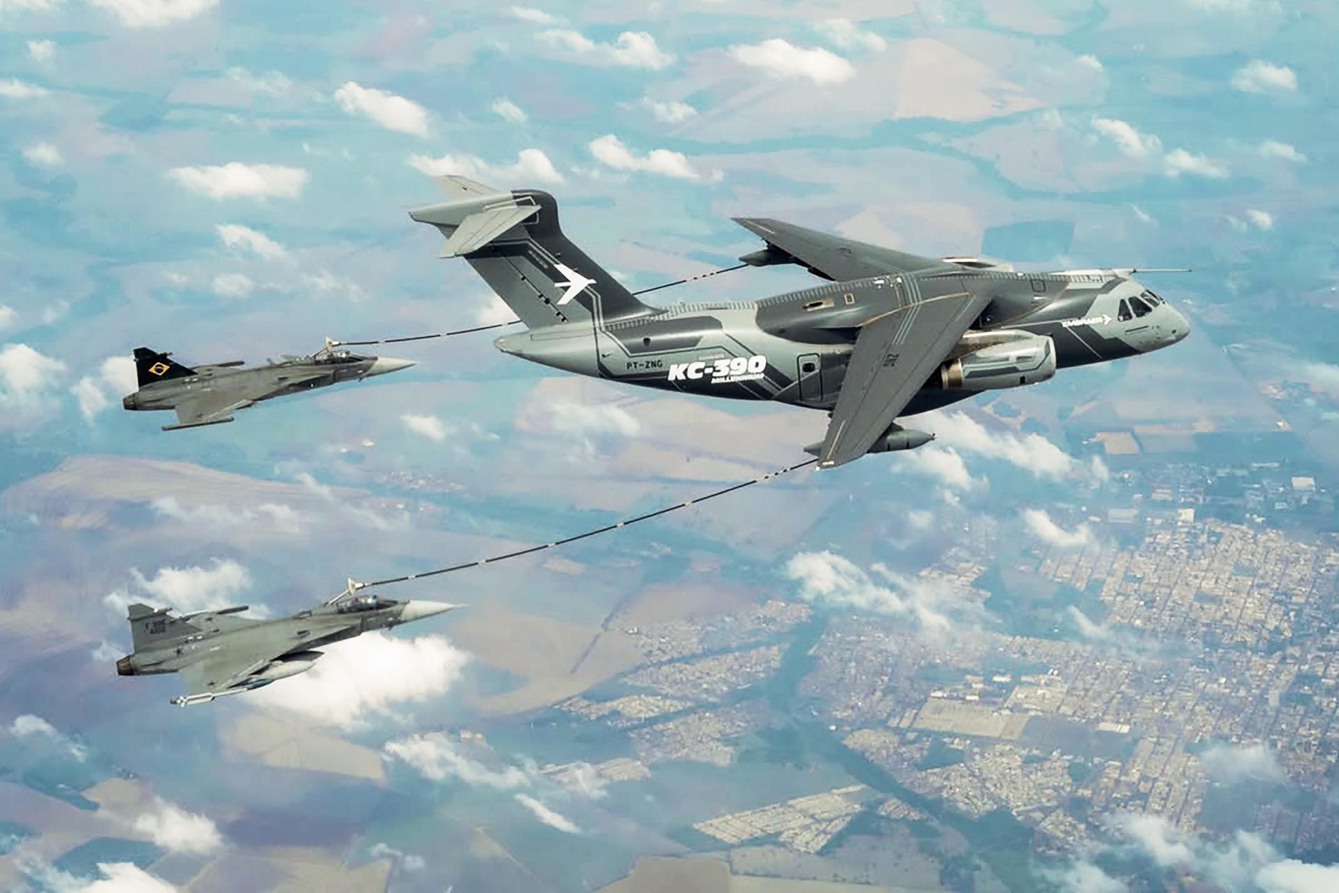 Embraer fecha contrato com a Colômbia para a venda de dois cargueiros KC-390