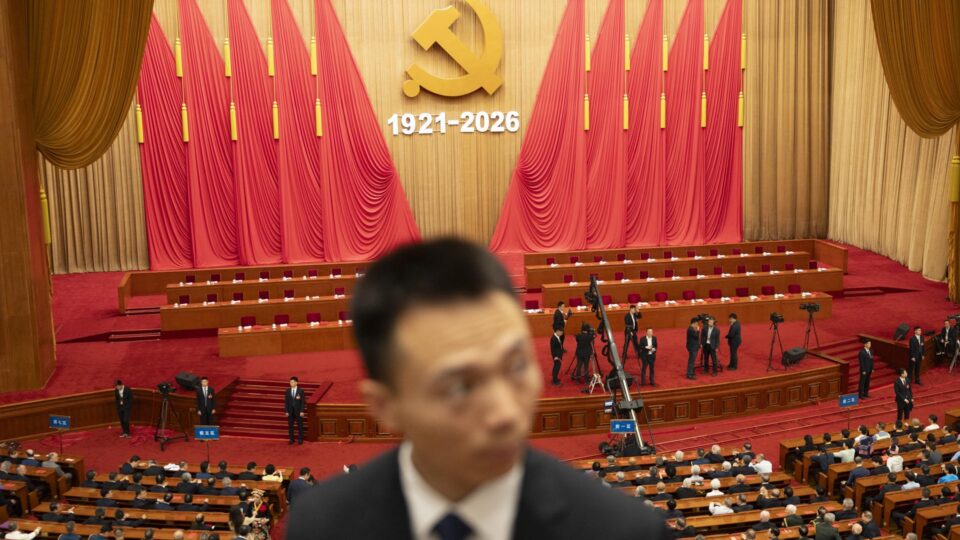 China endurece as proibições de saída de seus cidadãos com novo regulamento