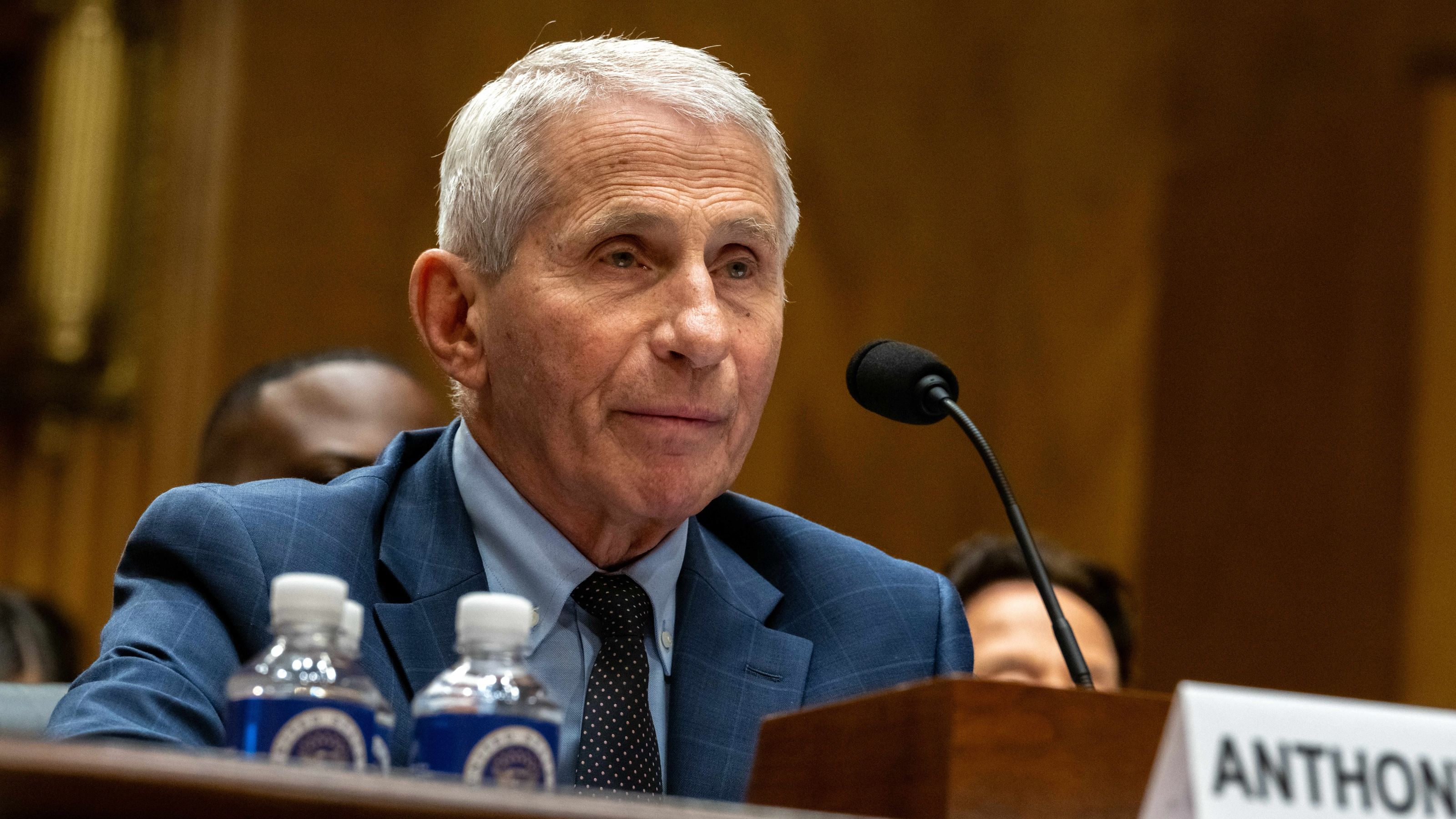 Fauci, o tirano covarde