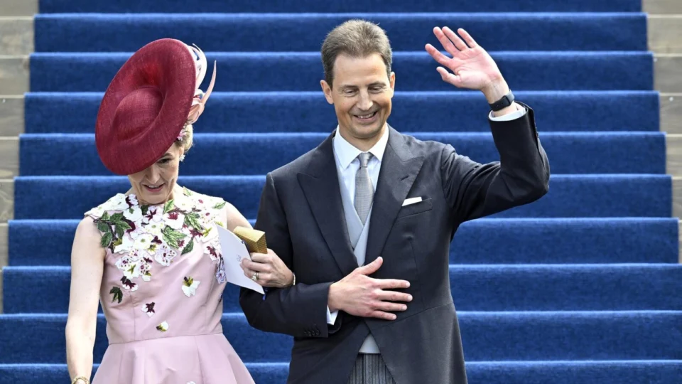 Príncipe Alois ao lado da Princesa Sophie: defesa intransigente da vida.