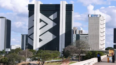 Presidente do Banco do Brasil representará sindicato em audiência de conciliação com o BRB no STF.