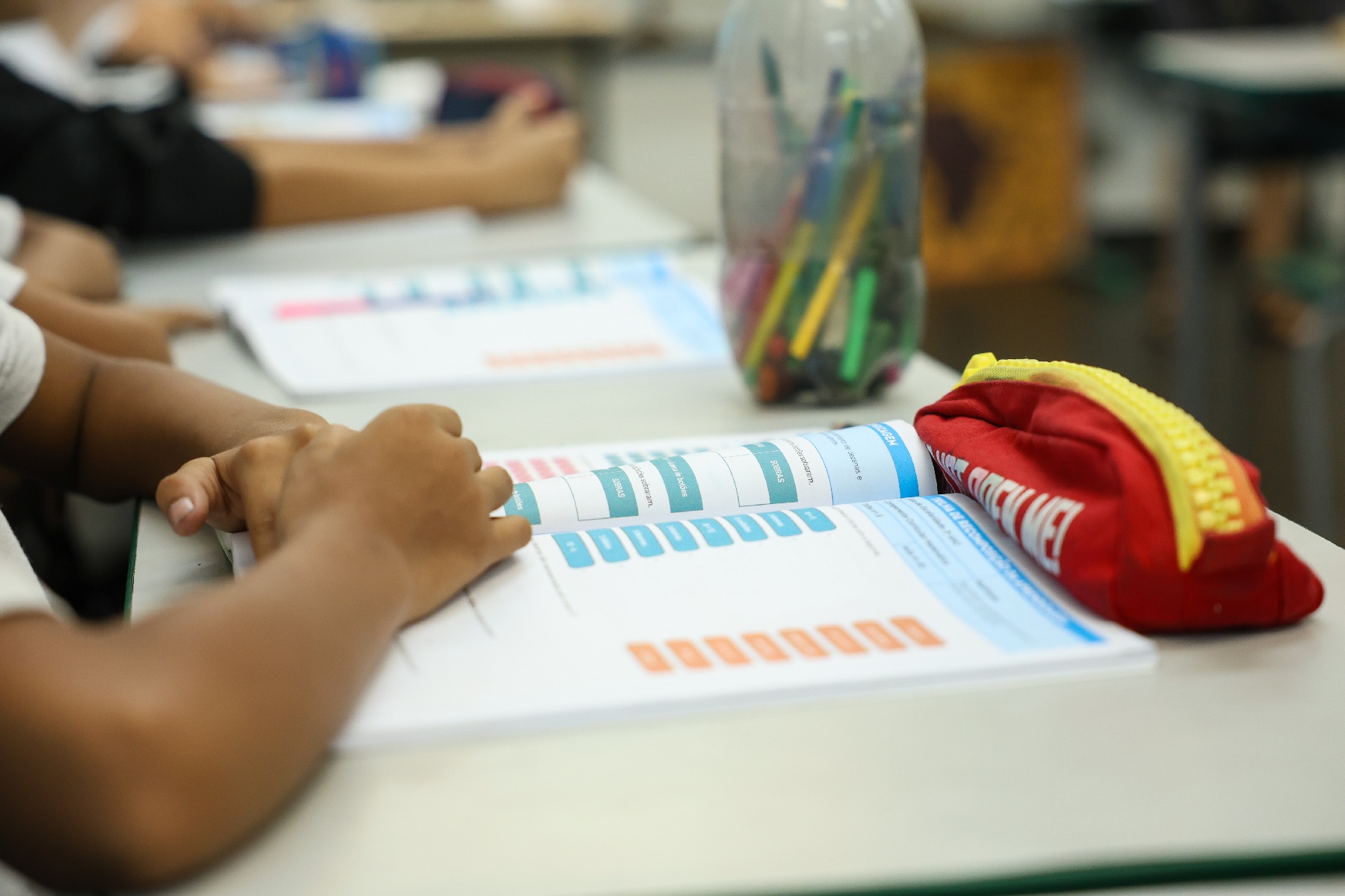 Paraná apostou em reforço direcionado para virar líder de ranking da educação